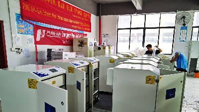 工業(yè)粉塵除塵器，執(zhí)信環(huán)保為工業(yè)加工提供高效除塵設(shè)備。